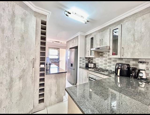 3 BEDROOM HOUSE FOR SALE IN NGWENYA RIVER ESTATE